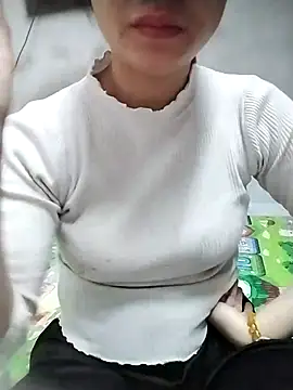 Mie rose online show from 02-06-26, 12:37