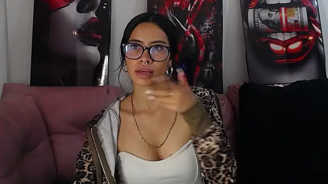 Miahotcs1 online show from 05-19-26, 03:40