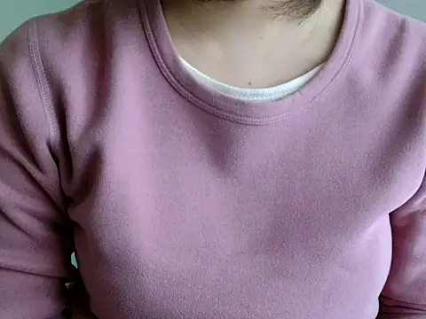 Snapshot of huihui520-- chatting on 10-25-25, 08:11 huihui520-- online show from 10-25-25, 08:11