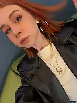 Snapshot of RosieSecret chatting on 04-18-26, 08:07 RosieSecret online show from 04-18-26, 08:07