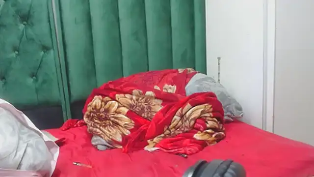 BUNNYCHOWX28 online show from 02-21-26, 09:05