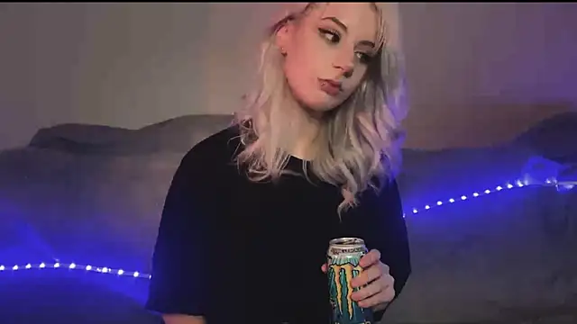 snowy lisa online show from 02-03-26, 11:59