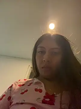 Snapshot of Sara-cooper2 chatting on 06-26-26, 03:22 Sara-cooper2 online show from 06-26-26, 03:22