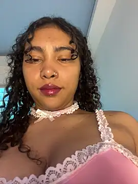 SophieD online show from 05-26-26, 12:34