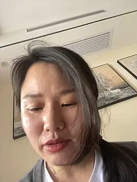 Snapshot of Mier-cn chatting on 05-20-26, 02:40 Mier-cn online show from 05-20-26, 02:40