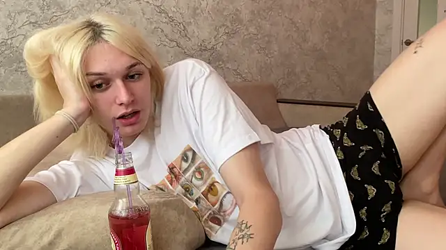 evelina228 online show from 10-02-25, 06:53