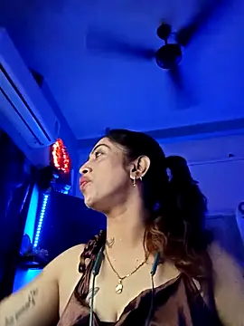 Love Beauty01 online show from 02-08-26, 06:55