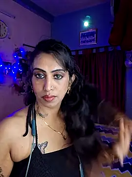 Love Beauty01 online show from 03-31-26, 06:30