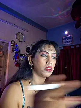 Snapshot of Love_Beauty01 chatting on 05-25-26, 05:41 Love Beauty01 online show from 05-25-26, 05:41