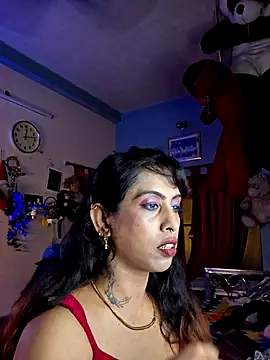Snapshot of Love_Beauty01 chatting on 06-14-26, 06:21 Love Beauty01 online show from 06-14-26, 06:21