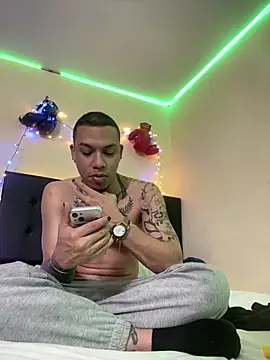 AlphaMasterXxx online show from 12-19-25, 07:26