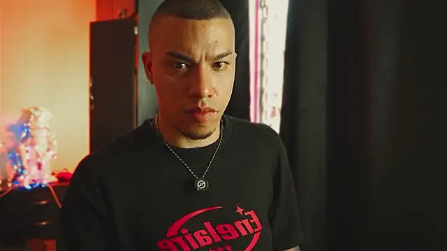 AlphaMasterXxx online show from 03-25-26, 08:37