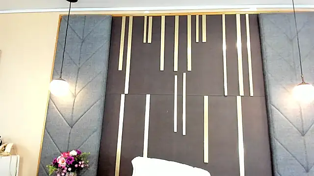 OliviGrace online show from 05-19-26, 01:56