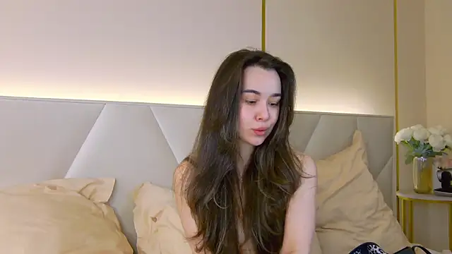 MiaMarlow online show from 11-07-25, 08:42