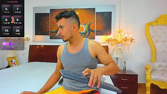 Valentiinoss online show from 03-05-26, 07:43