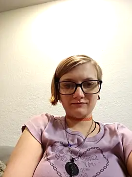 Snapshot of CarinaAmbrosia chatting on 05-19-26, 03:35 CarinaAmbrosia online show from 05-19-26, 03:35