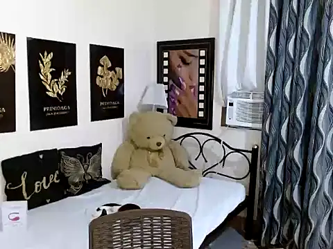 TSbrianaHugeCock online show from 12-20-25, 08:10