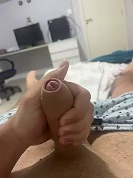 Novinho16cmz online show from 02-02-26, 02:21