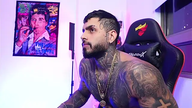 logan hugh8 online show from 11-12-25, 04:57