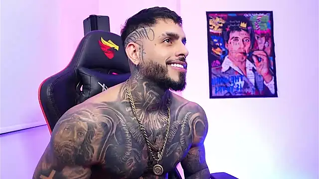 logan hugh8 online show from 12-21-25, 06:20