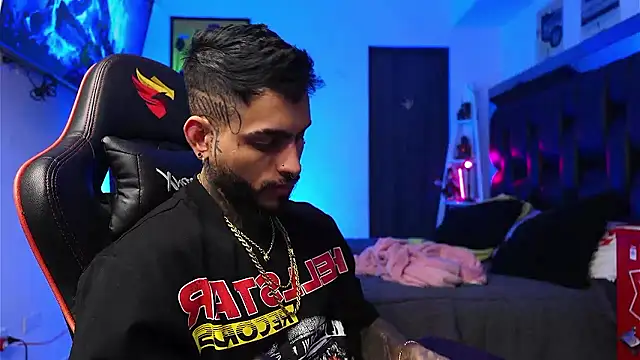 logan hugh8 online show from 01-15-26, 09:36