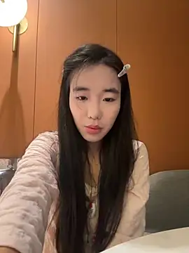 luluya1314 online show from 11-21-25, 07:18