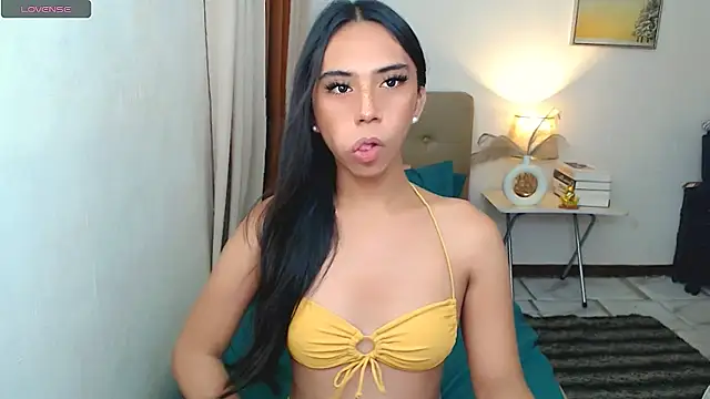 Snapshot of scarlet_smith7 chatting on 07-21-26, 12:57 scarlet smith7 online show from 07-21-26, 12:57