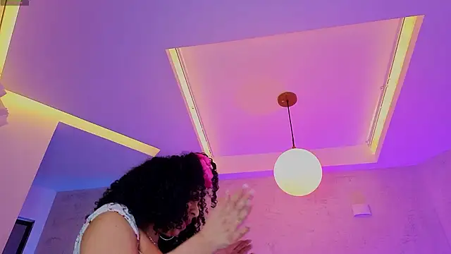 MiaWonderfull online show from 08-07-26, 03:19