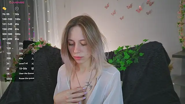 NyxaThorn online show from 02-02-26, 04:49