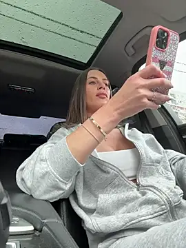  JessyRey  online show from 04-02-26, 11:30