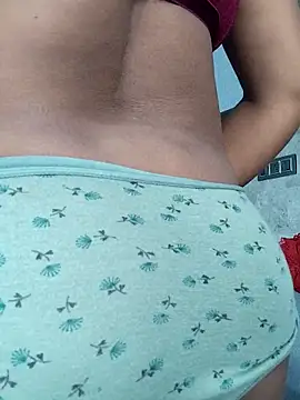 Snapshot of Laxmi_89 chatting on 06-27-26, 03:22 Laxmi 89 online show from 06-27-26, 03:22