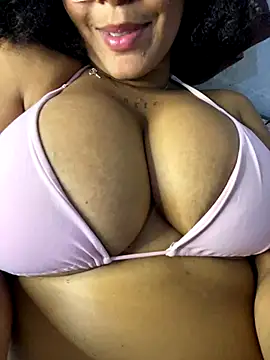 Snapshot of afrodeusa chatting on 09-12-25, 11:37 afrodeusa online show from 09-12-25, 11:37