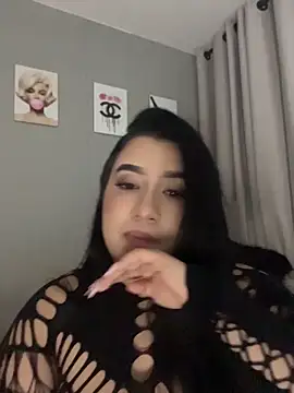 Snapshot of Aliciawhitee chatting on 06-13-26, 02:42 Aliciawhitee online show from 06-13-26, 02:42