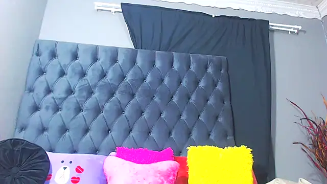 LoloQueen5 online show from 01-05-26, 10:35