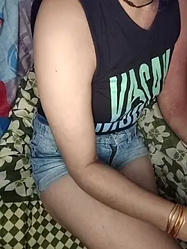 Snapshot of Laila_Pahadi chatting on 11-19-25, 09:26 Laila Pahadi online show from 11-19-25, 09:26