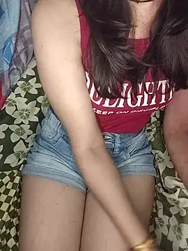 Snapshot of Laila_Pahadi chatting on 11-20-25, 09:53 Laila Pahadi online show from 11-20-25, 09:53