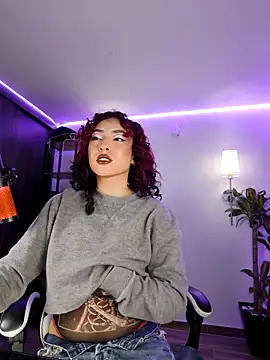 Snapshot of Silvana_Goddess chatting on 03-29-26, 02:22 Silvana Goddess online show from 03-29-26, 02:22