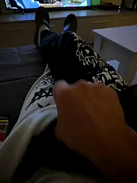 maialexte online show from 12-16-25, 08:36