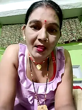 Snapshot of ZIVAA chatting on 05-13-26, 08:12 ZIVAA online show from 05-13-26, 08:12