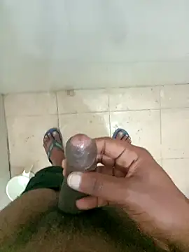 Snapshot of Aloneboy170 chatting on 02-07-26, 05:38 Aloneboy170 online show from 02-07-26, 05:38