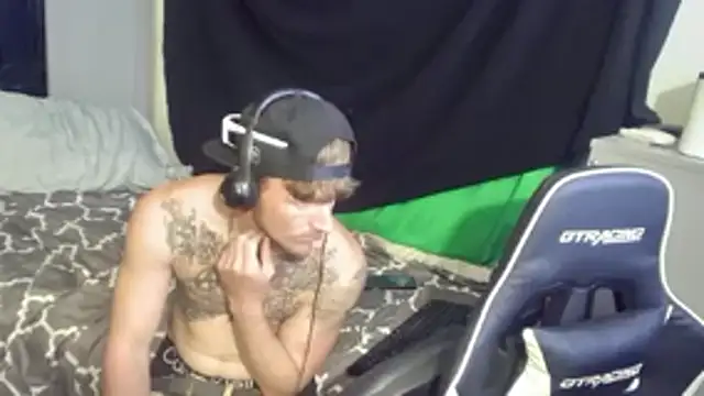 Snapshot of Robbin_Bnks chatting on 11-10-25, 11:59 Robbin Bnks online show from 11-10-25, 11:59