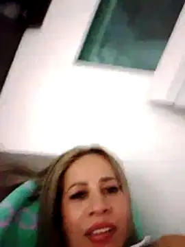 Snapshot of Alisson_Milf chatting on 02-20-26, 01:46 Alisson Milf online show from 02-20-26, 01:46