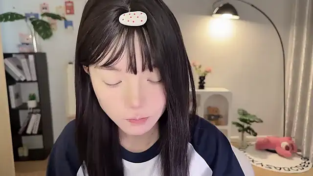 Momo-xx online show from 09-28-25, 12:27