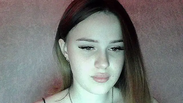 SweetLoraa online show from 11-28-25, 03:36