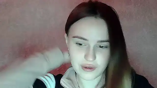 SweetLoraa online show from 12-14-25, 08:13