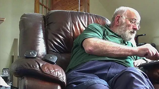 janzer13 online show from 02-08-26, 01:58