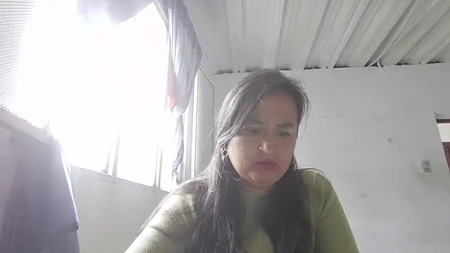 RosaPretty online show from 10-10-25, 04:06