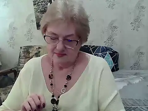 Snapshot of Renata62011 chatting on 06-05-26, 11:16 Renata62011 online show from 06-05-26, 11:16