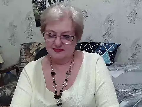 Snapshot of Renata62011 chatting on 06-14-26, 03:47 Renata62011 online show from 06-14-26, 03:47