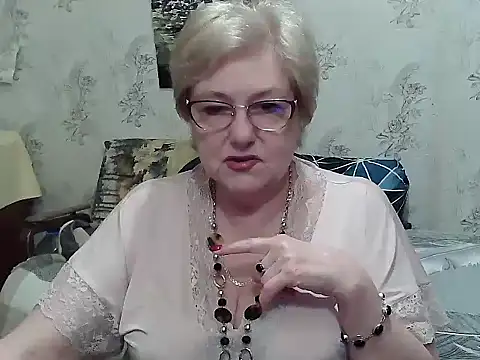 Snapshot of Renata62011 chatting on 06-17-26, 06:16 Renata62011 online show from 06-17-26, 06:16